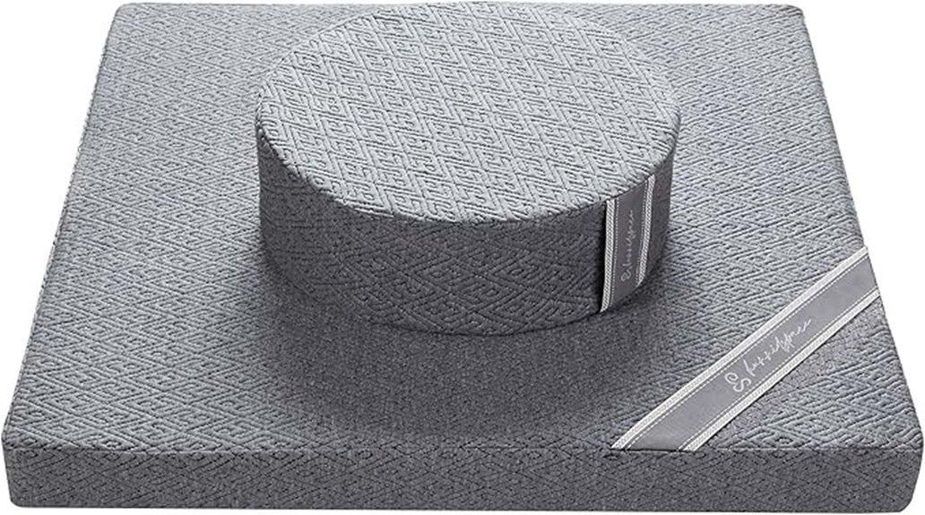 meditation cushion with buckwheat